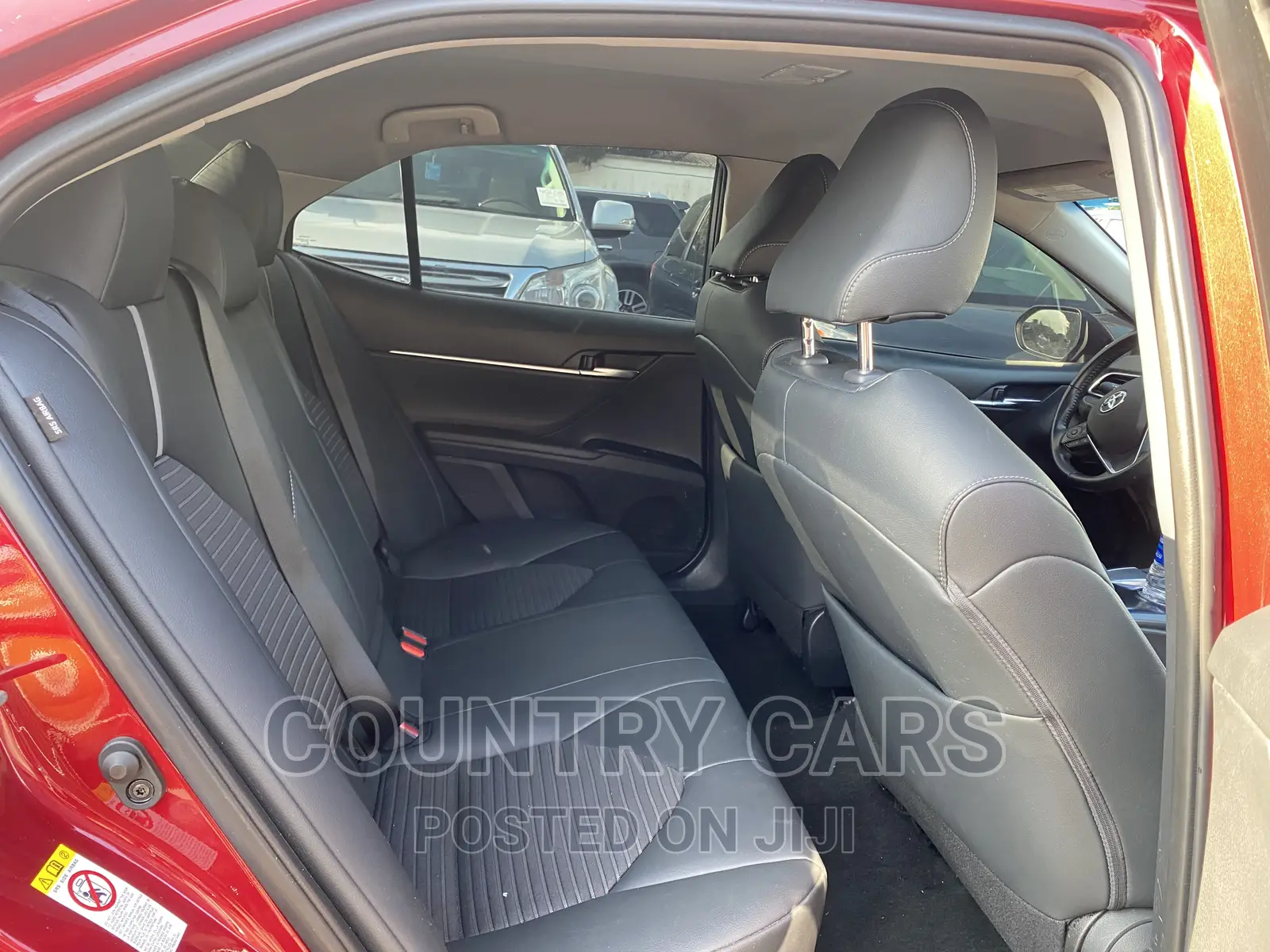 Toyota Camry SE FWD (2.5L 4cyl 8AM) 2018 Red