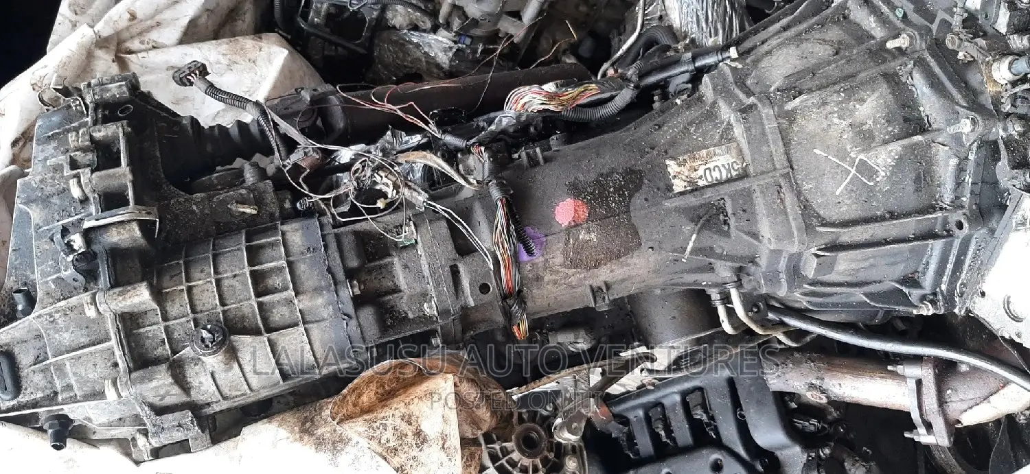 Gear Box GMC Avalanche/ Escalade/Yukon 4*4 13 Pin 2005 Model
