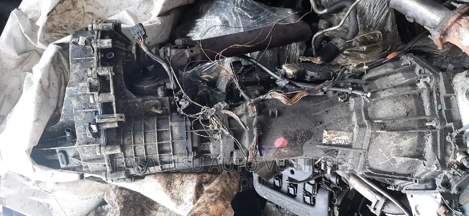 Gear Box GMC Avalanche/ Escalade/Yukon 4*4 13 Pin 2005 Model