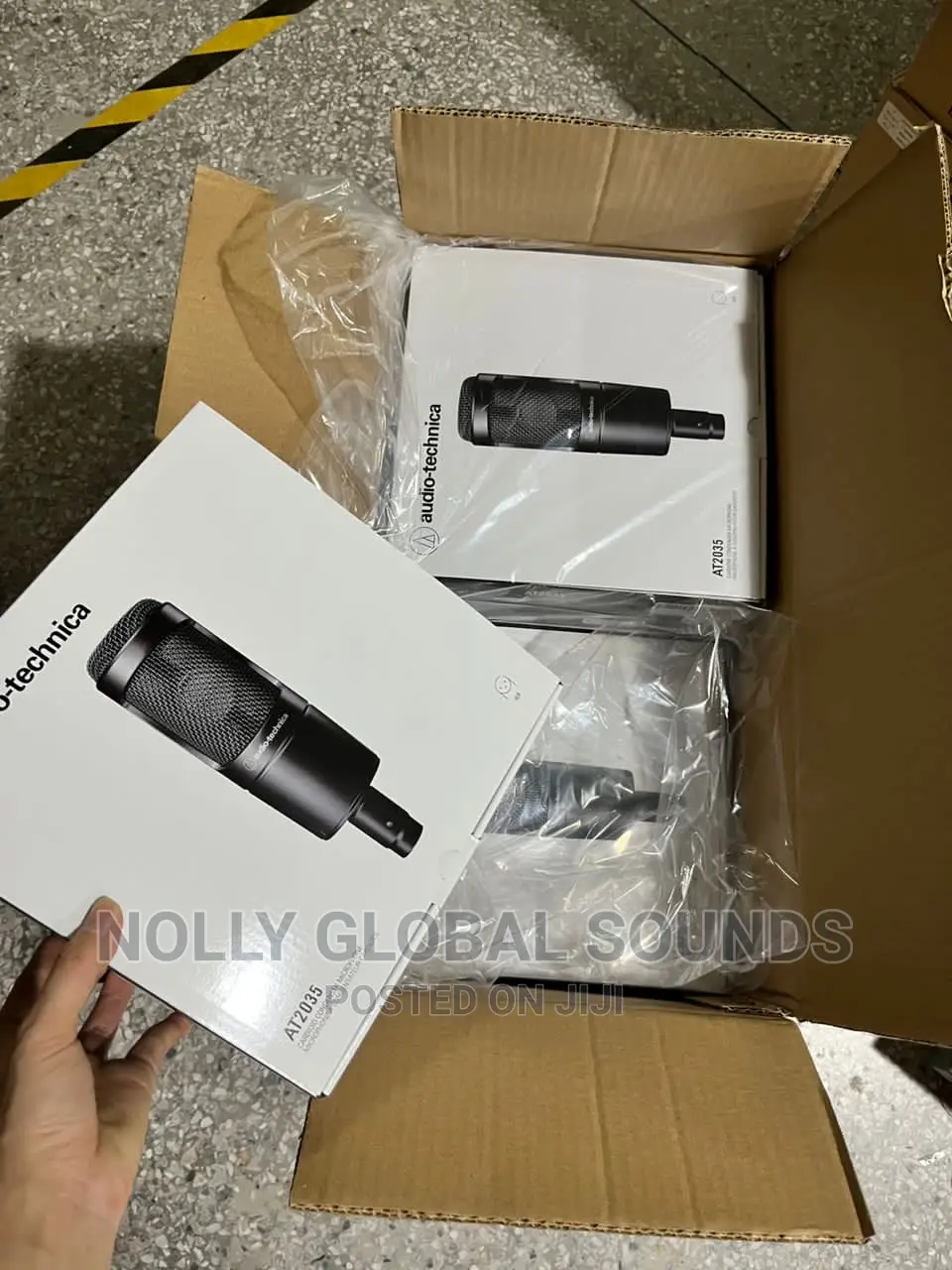Audio Technica Studio Condenser Microphone (AT-2035)