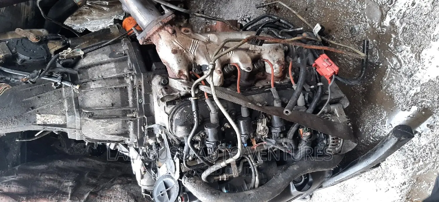 Engine for GMC Avalanche/H2/Escalade/Express 2005 Model V8