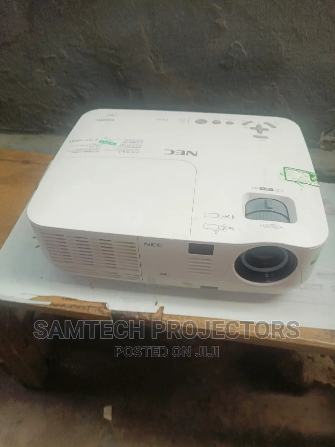 Direct Uk Used Nec Projector With Hdmi Ports