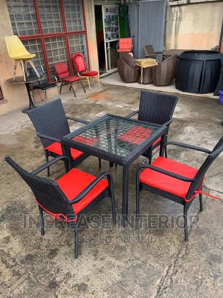 Complete Set of Outdoor Rattan Four Leg Chair and Table