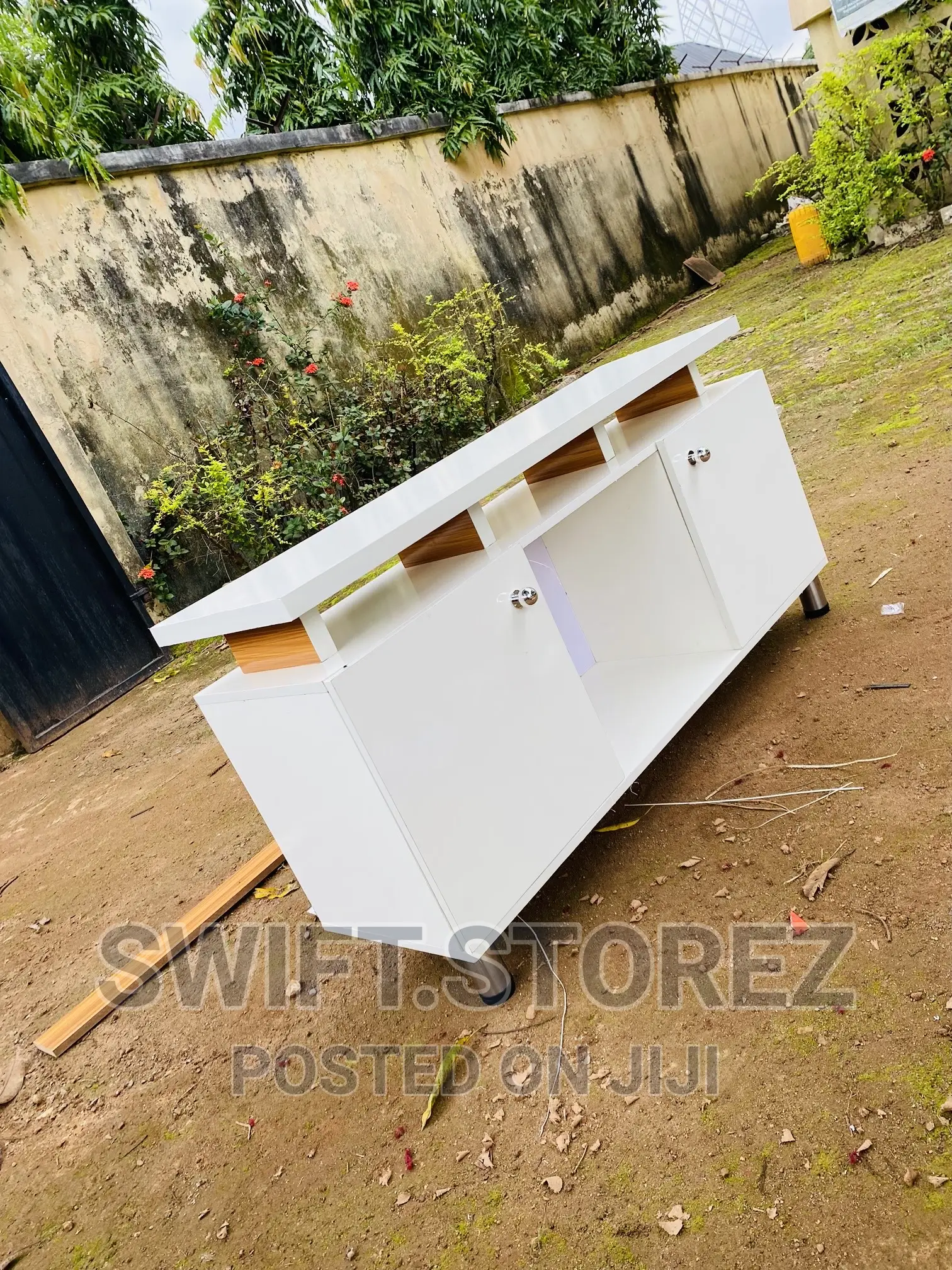 Quality Tv Stand