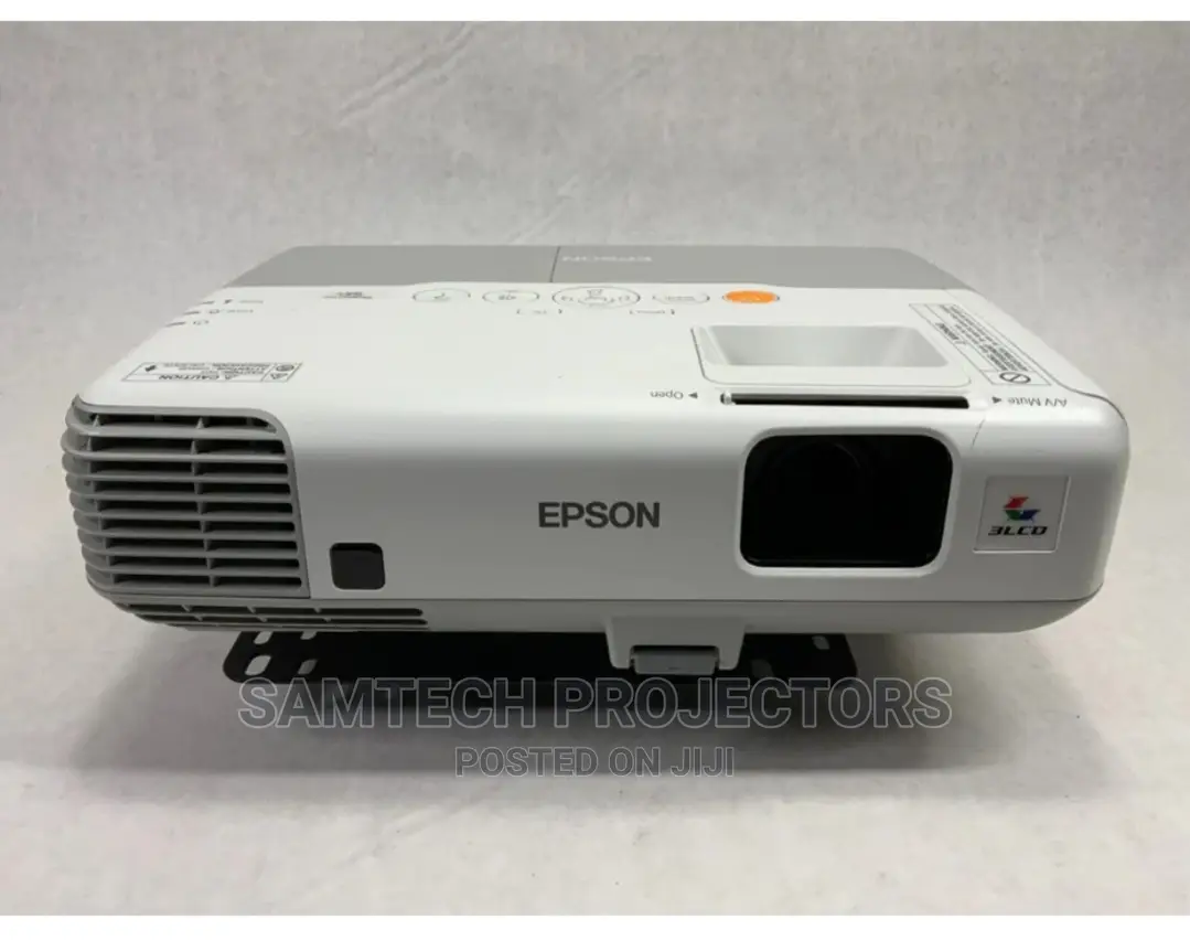 Multimedia Projector UK USED in Lekki, Lkeja N Outsid Lagos