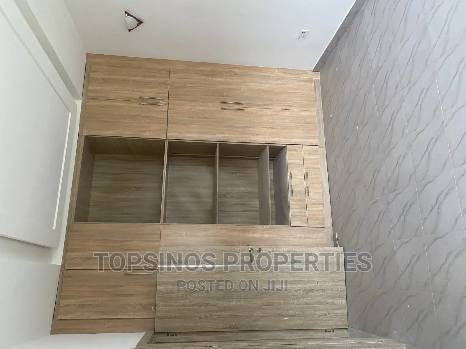 3bdrm Block of Flats in Dawaki for rent