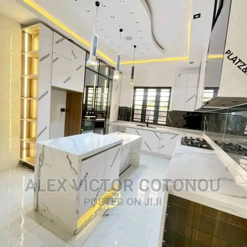 Pop Ceiling, Wall Screeding And Inside Decorations