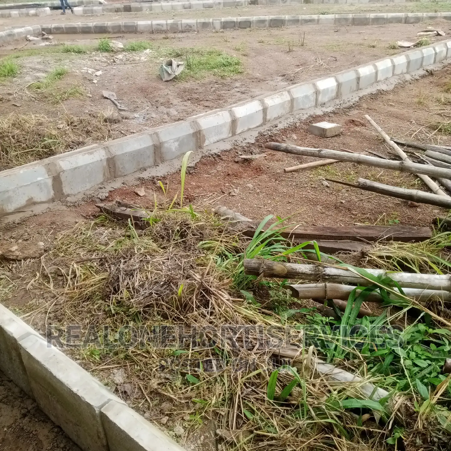Kerbs (Curb) to Protect Building Structure Control Erosion