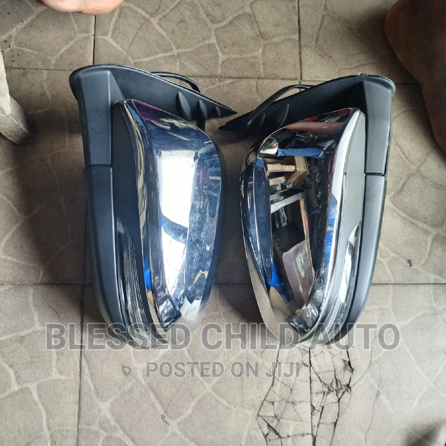 Complete Side Mirror Toyota Hilux 2016-2020