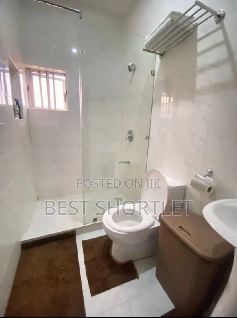 Luxury 1 Bedroom Lekki Phase 1