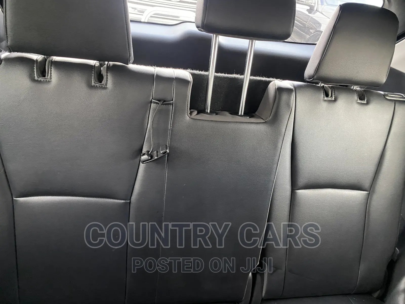 Toyota Highlander XLE 2022 Gray