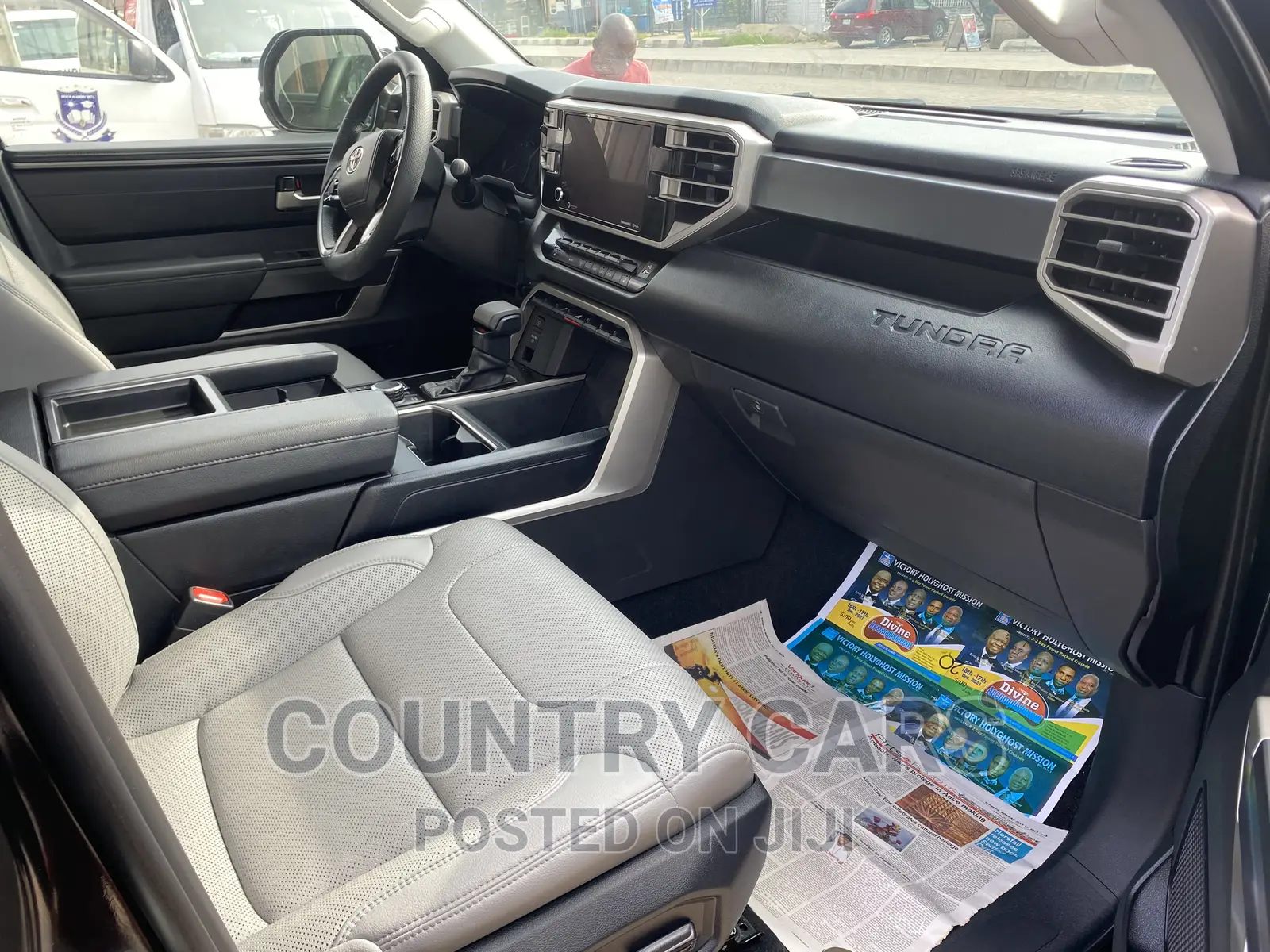 Toyota Tundra 2023 Black