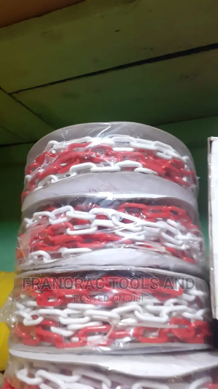 Strong Plastic Chain