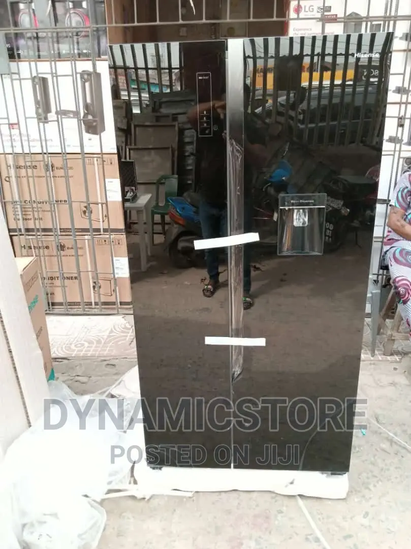 Hisense Black Glass Side By Side Fridge 524 Liters (67wsbg)