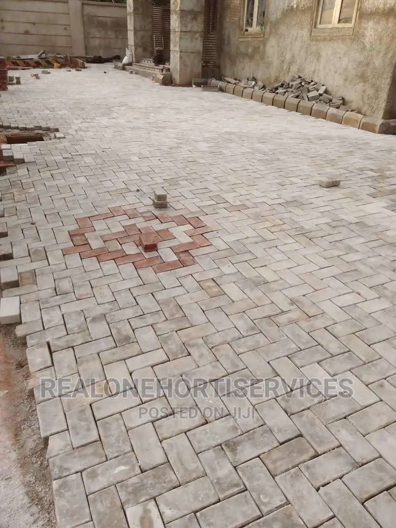 Interlock (Pavers) For Homeowner, Hotels, Malls, Office's