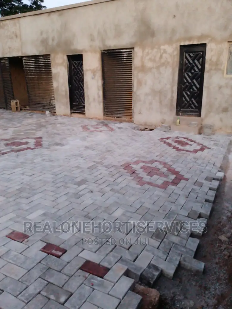 Interlock (Pavers) For Homeowner, Hotels, Malls, Office's