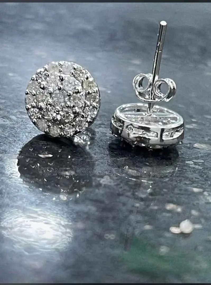 Pure Gold 750 Italy 18karat VVS Diamond
