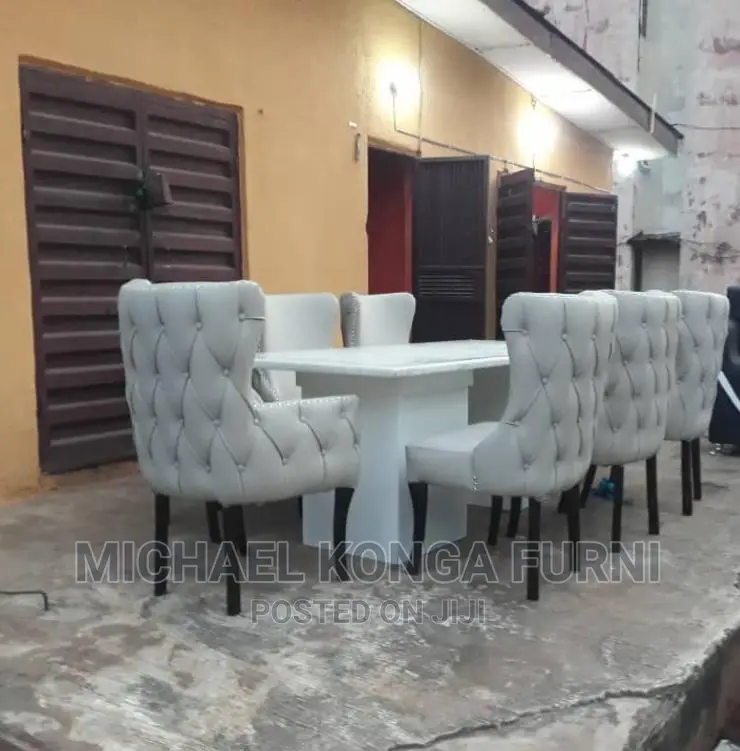Beautiful 6 Seaters Dinning With Marble Top