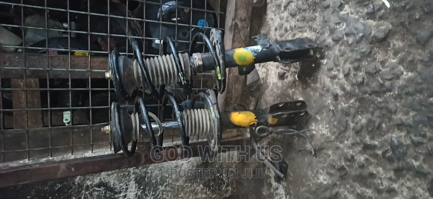 Front Shock 1.8 Corolla 2005