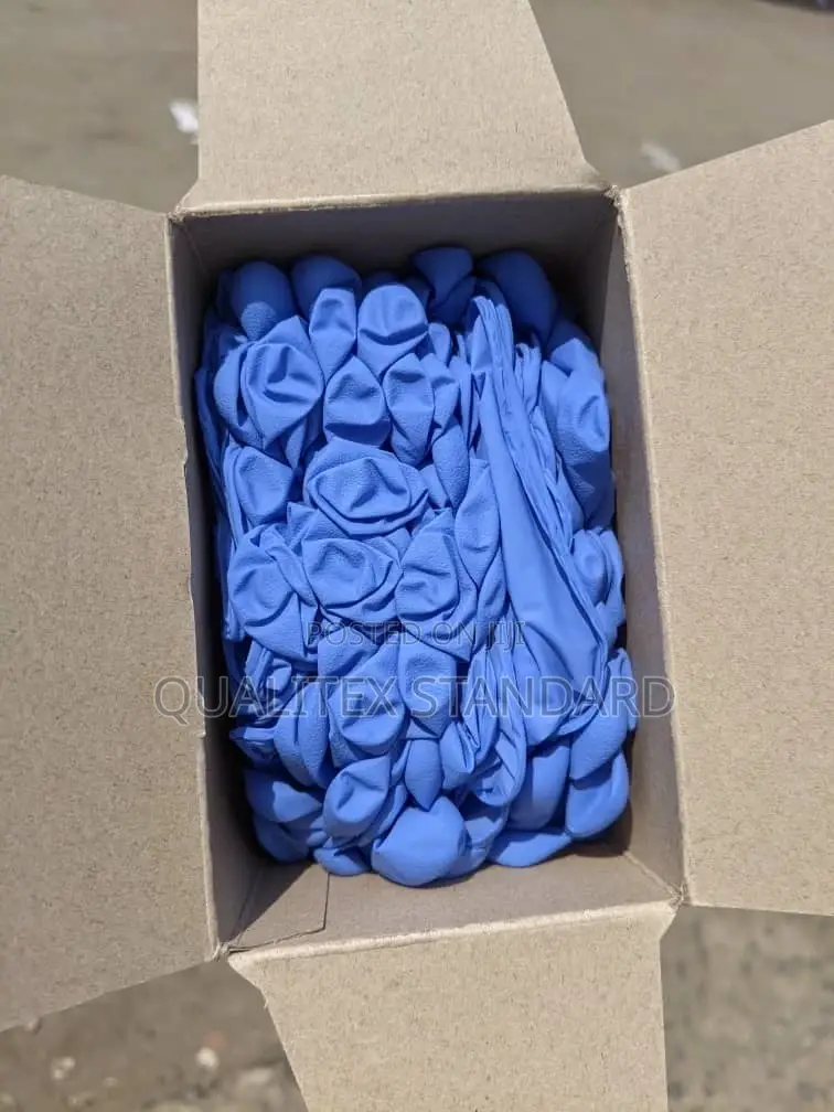 200 Pieces Nitrile Glove