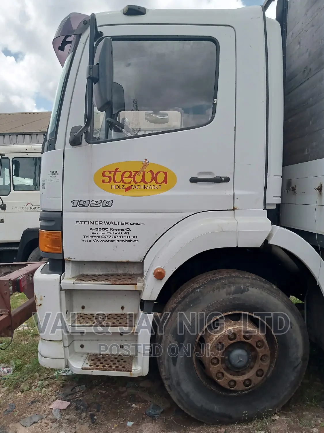 Mercedes Benz 1928 Truck -6 Tyres 2012 White