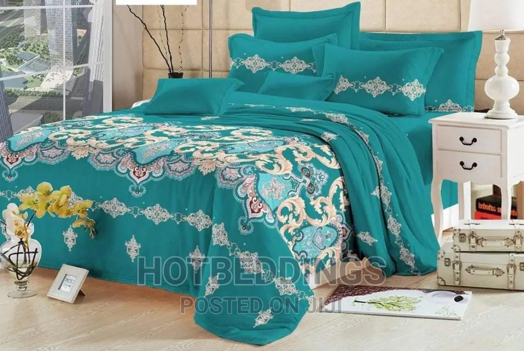 Matured Duvet, Bedspread and 4 Pillowcases