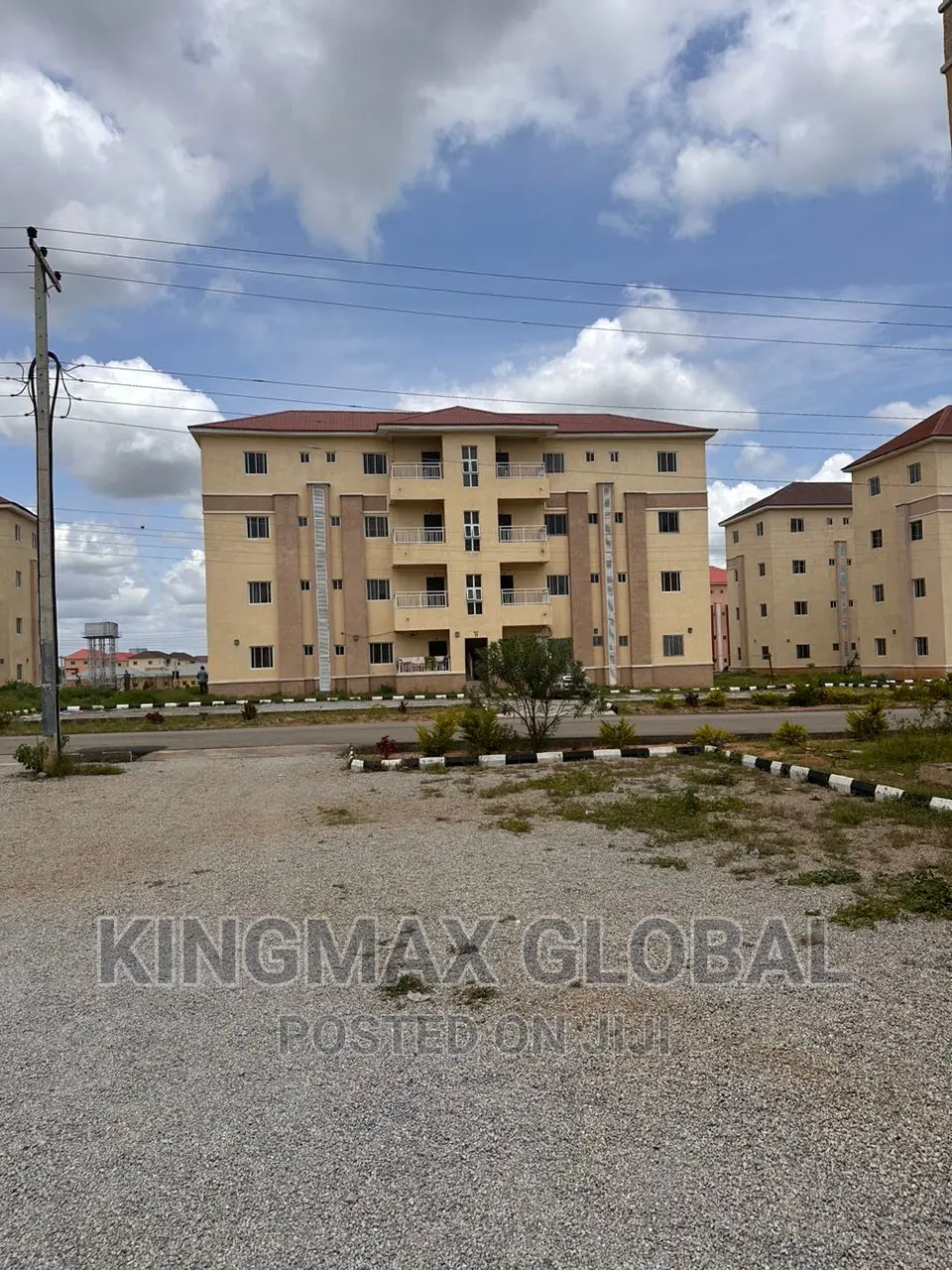 3bdrm Block of Flats in Zuba for sale