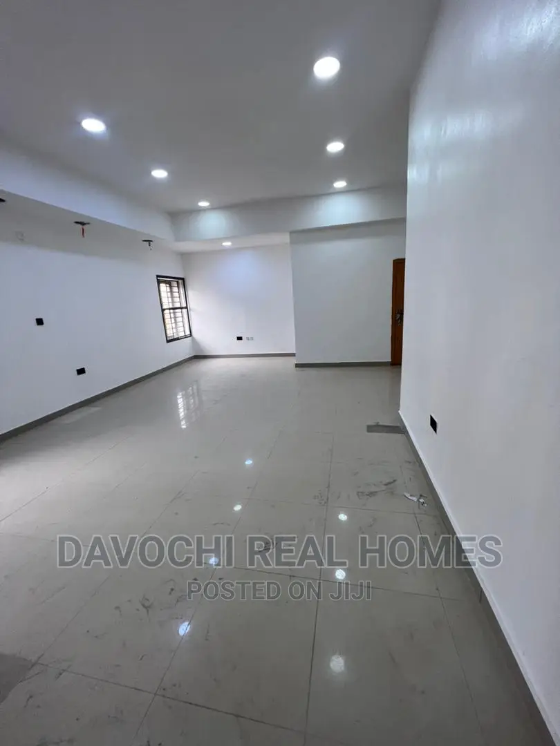 4bdrm Duplex in Chevron Second Toll, Lekki for rent