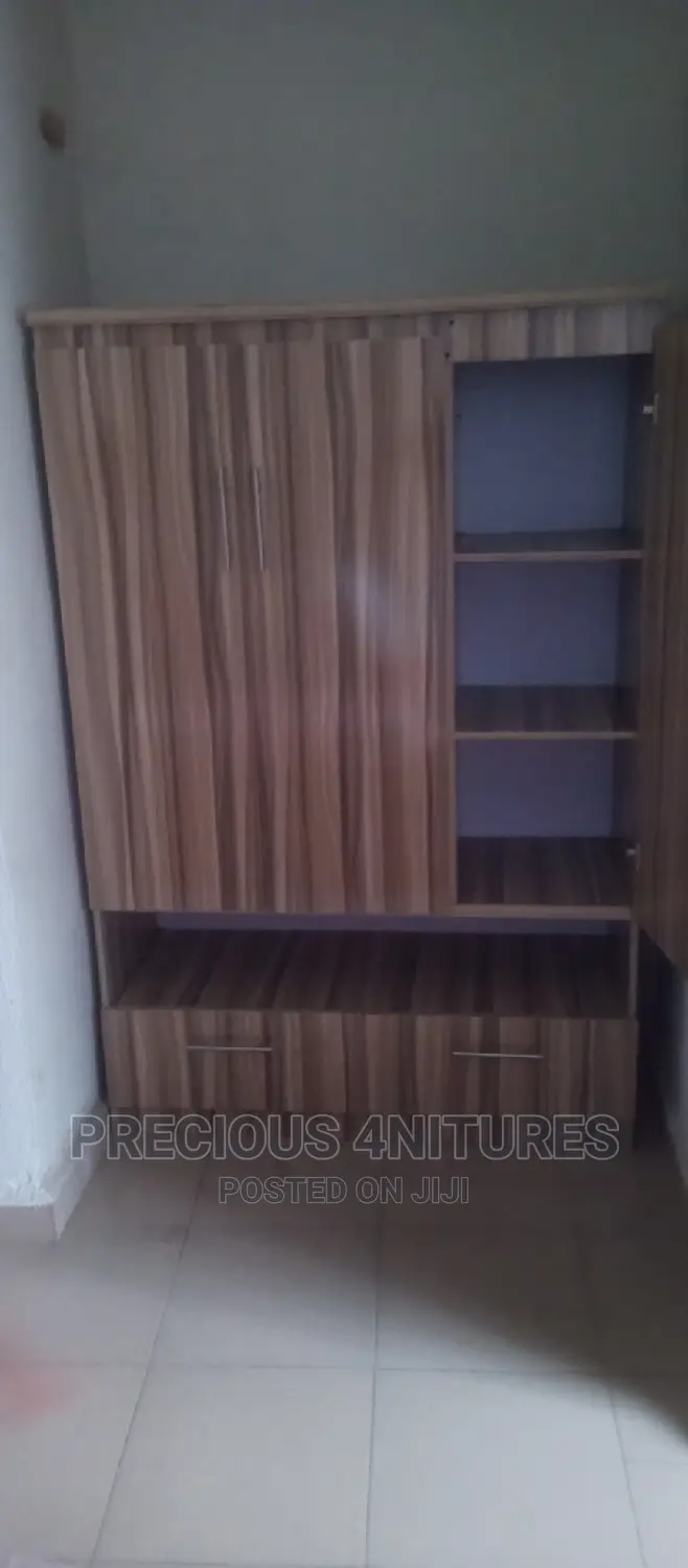 Wardrobes Cabinet