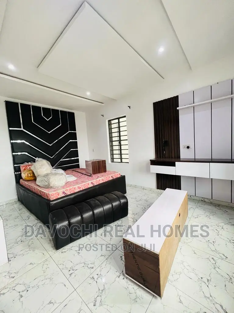 3bdrm Apartment in Ikate-Lekki for rent