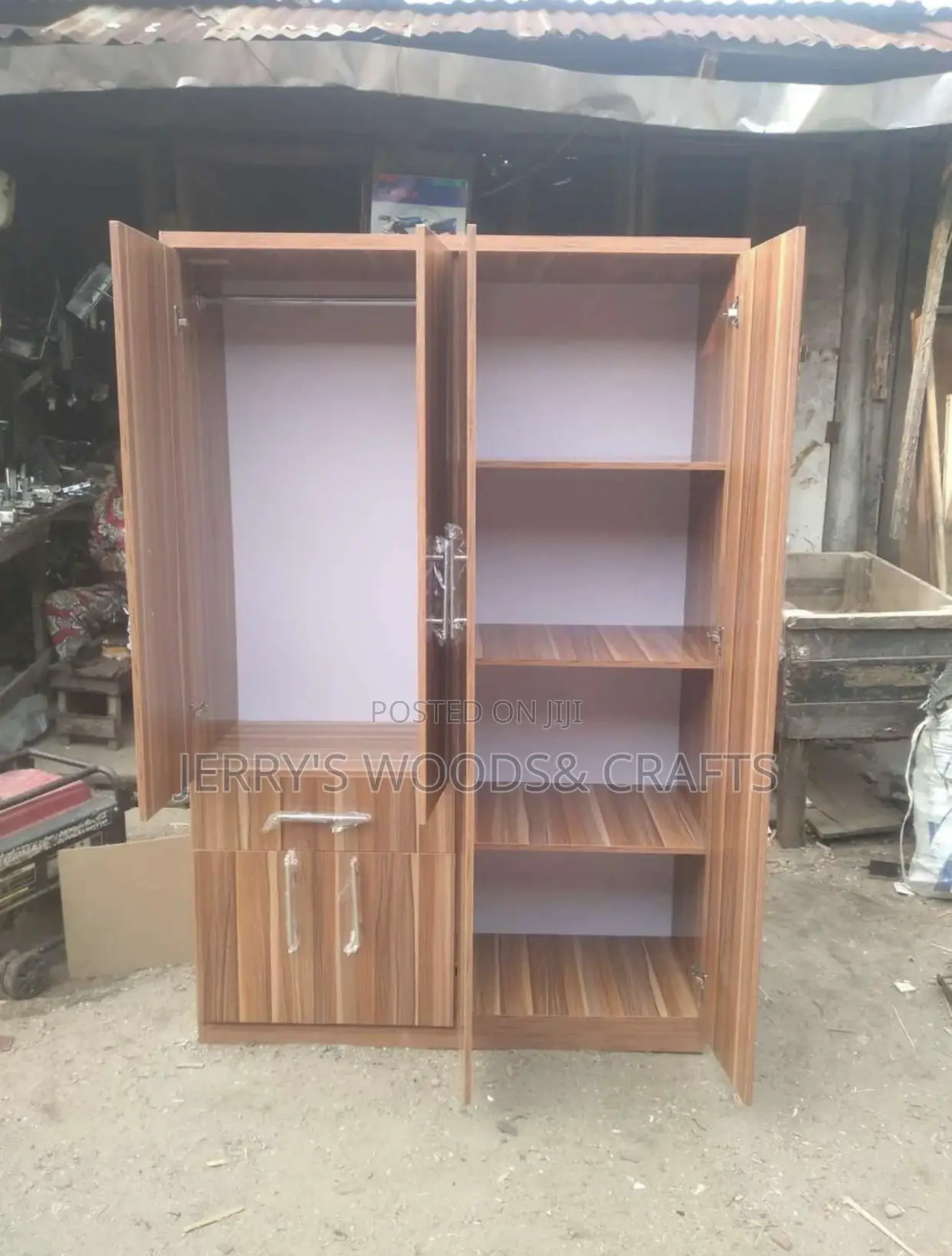 4ft by 6 Wardrobe