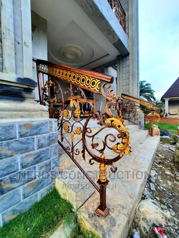 China Rosette and Emoney Cumbi Wrought Iron Rail