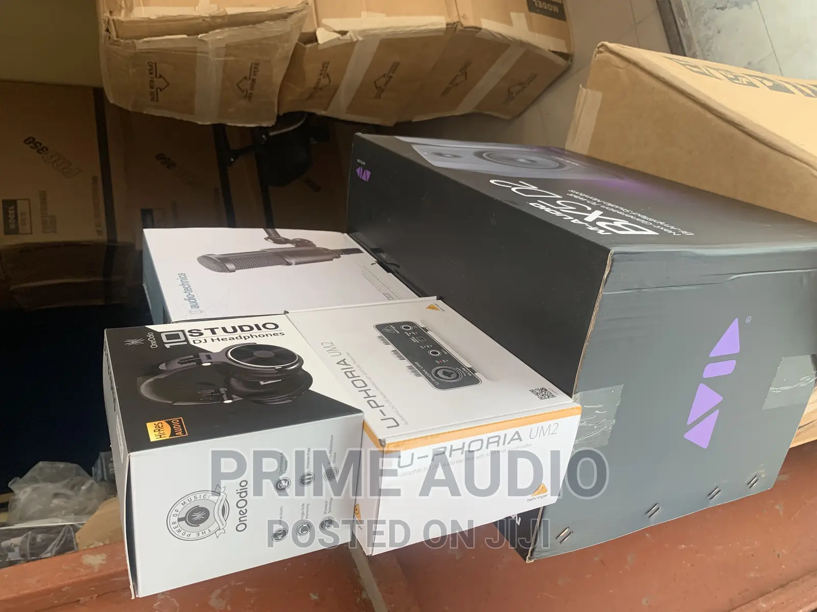 Studio Bundle Maudio Bx5 D2, AT2020, UM2 and Oneodio 10 Pack