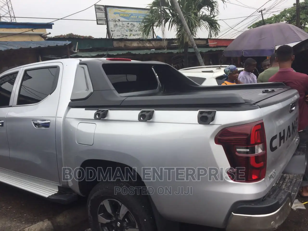 Rolling Boot Cover With Spoiler for Changan =