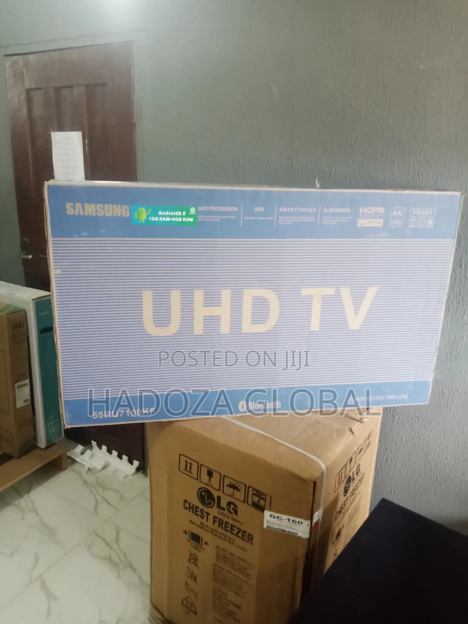 Brandnew Samsung Smart TV 55"