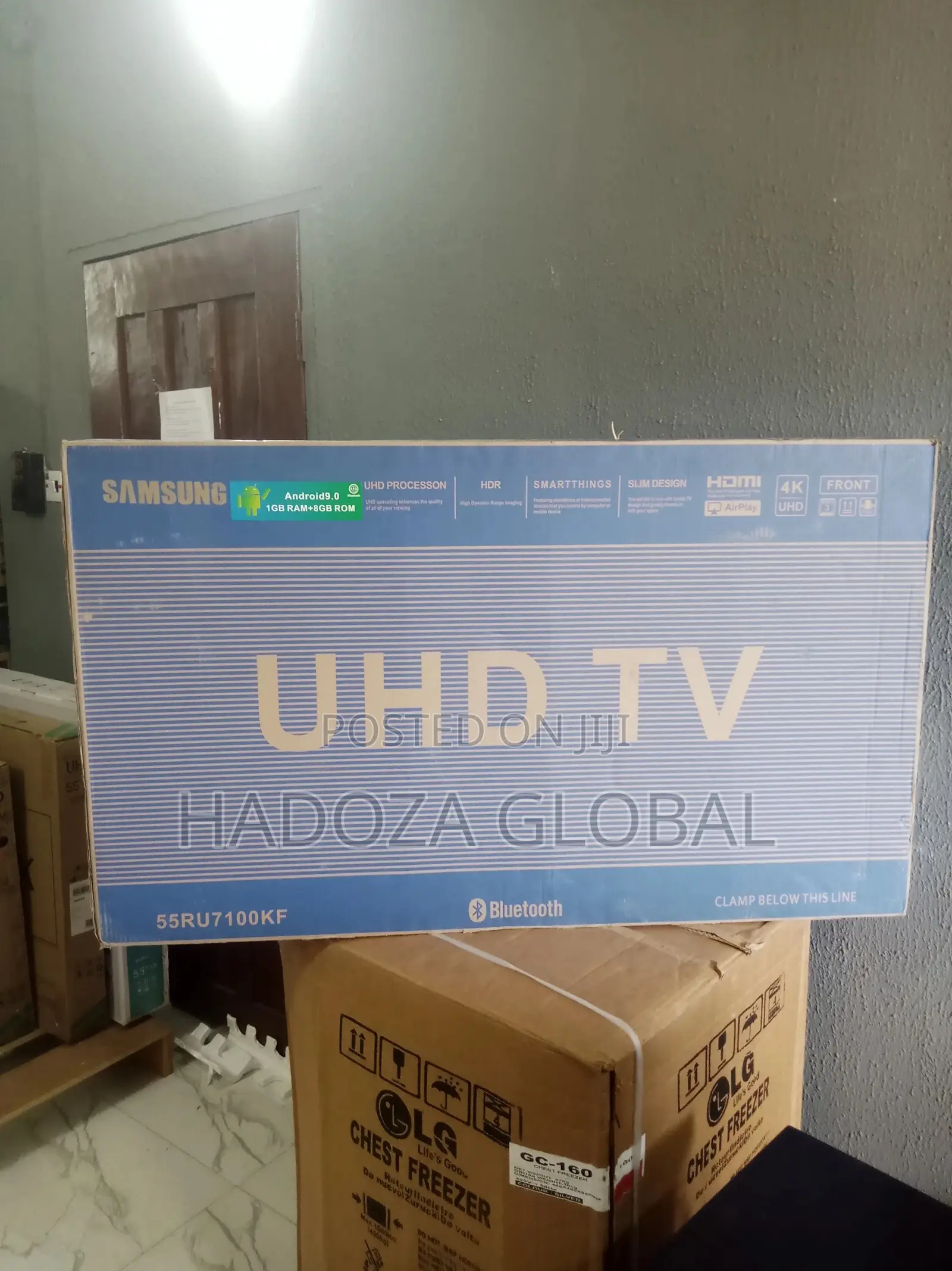 Brandnew Samsung Smart TV 55"