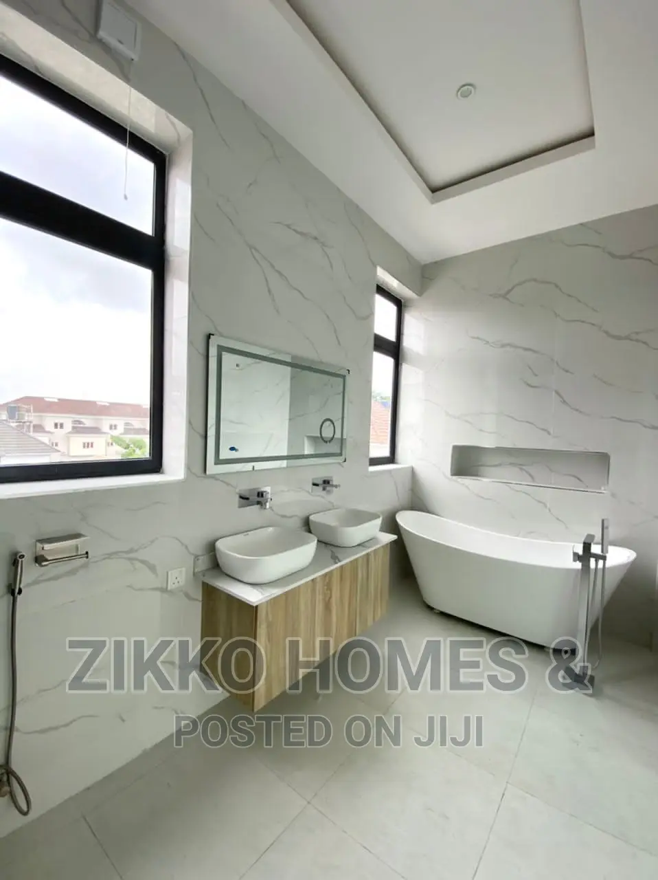 5bdrm Duplex in Lekki for sale