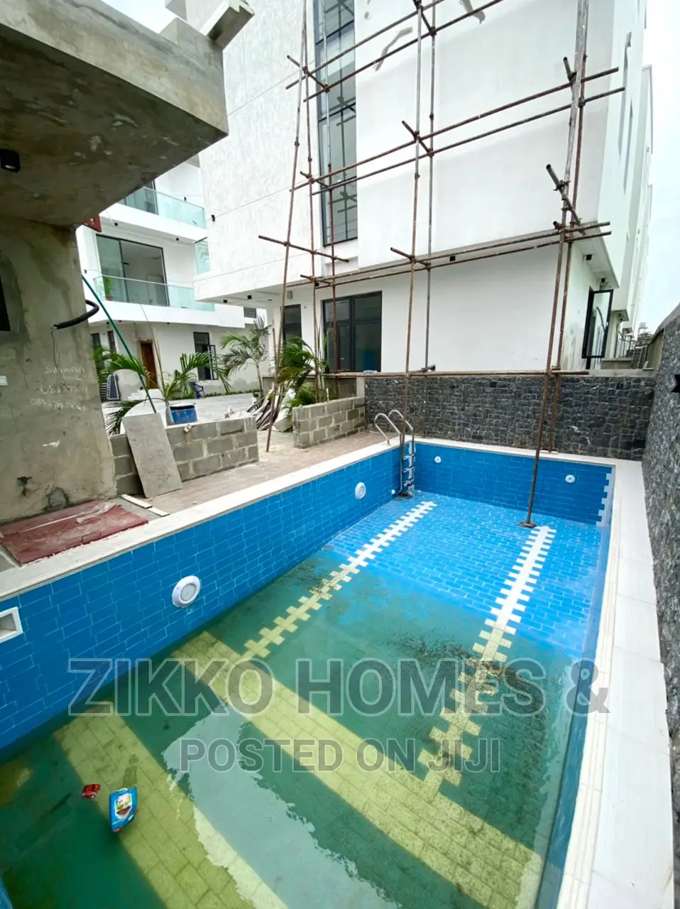 5bdrm Duplex in Lekki for sale