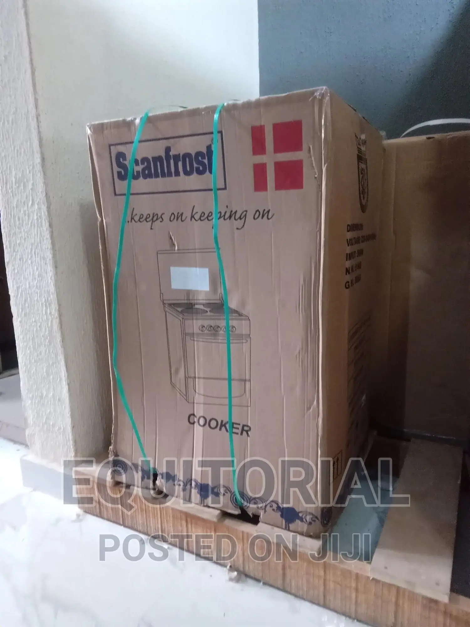 Scanfrost (Ck5400b) 4 Burner+Oven Gas Cooker