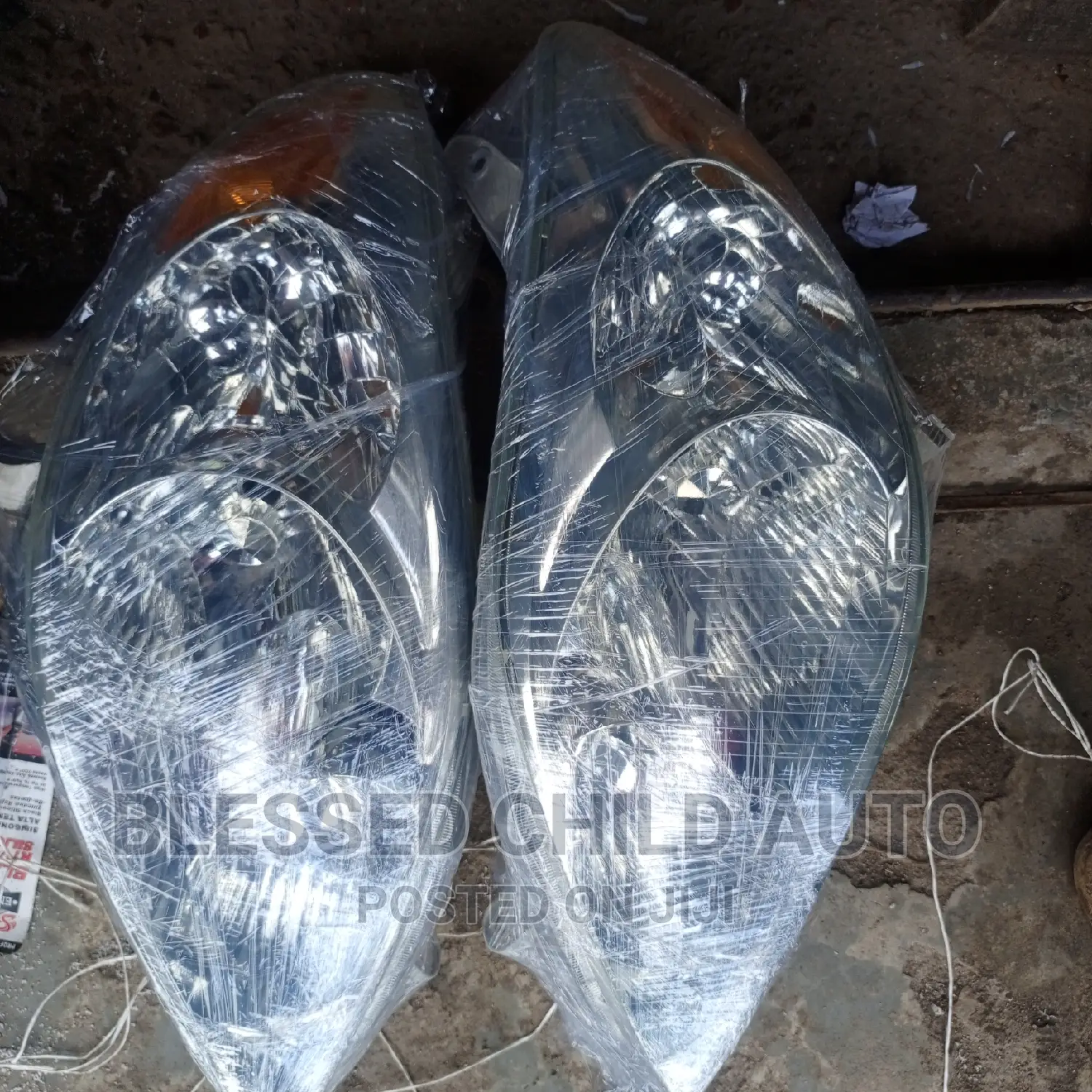 Headlamp Toyota Matrix 2003-2007