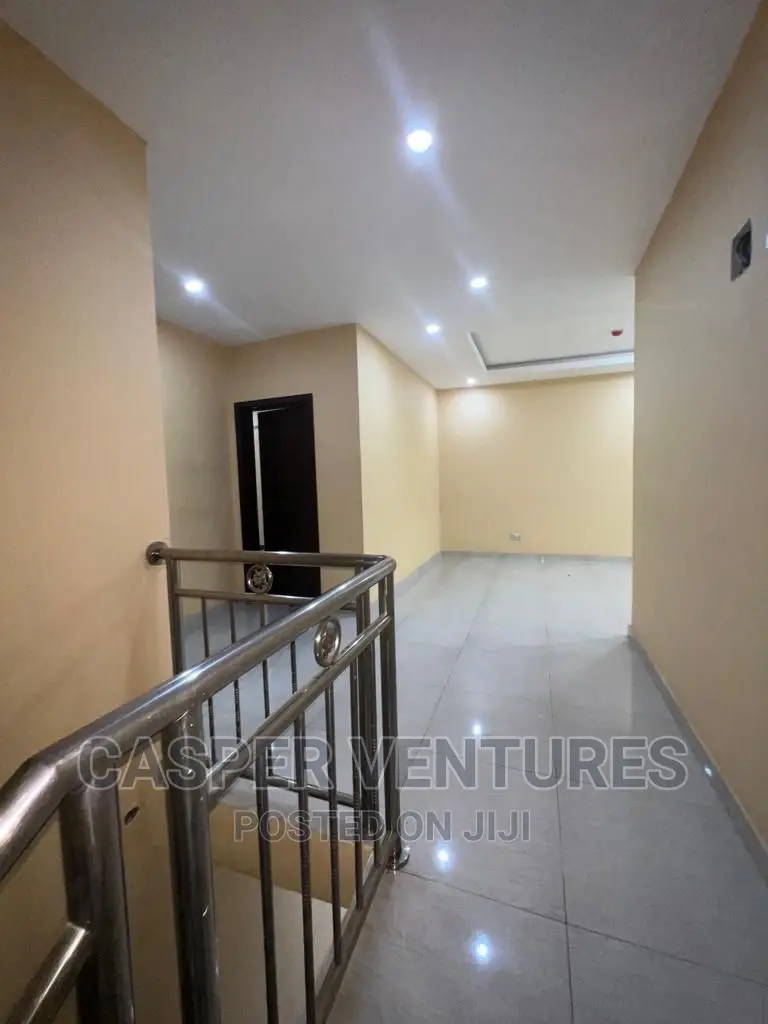 4bdrm Duplex in Chevyview, Chevron for rent
