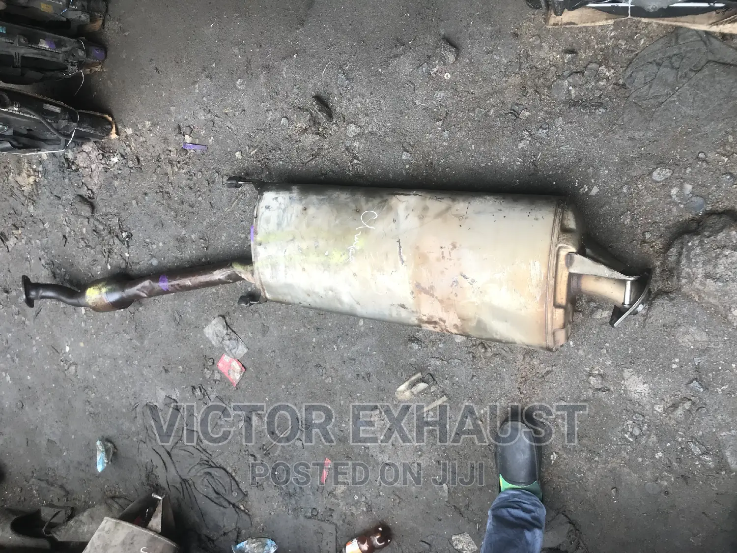 Centre Pot With Catalyst Toyota RAV4 2008 Model 4 Plug