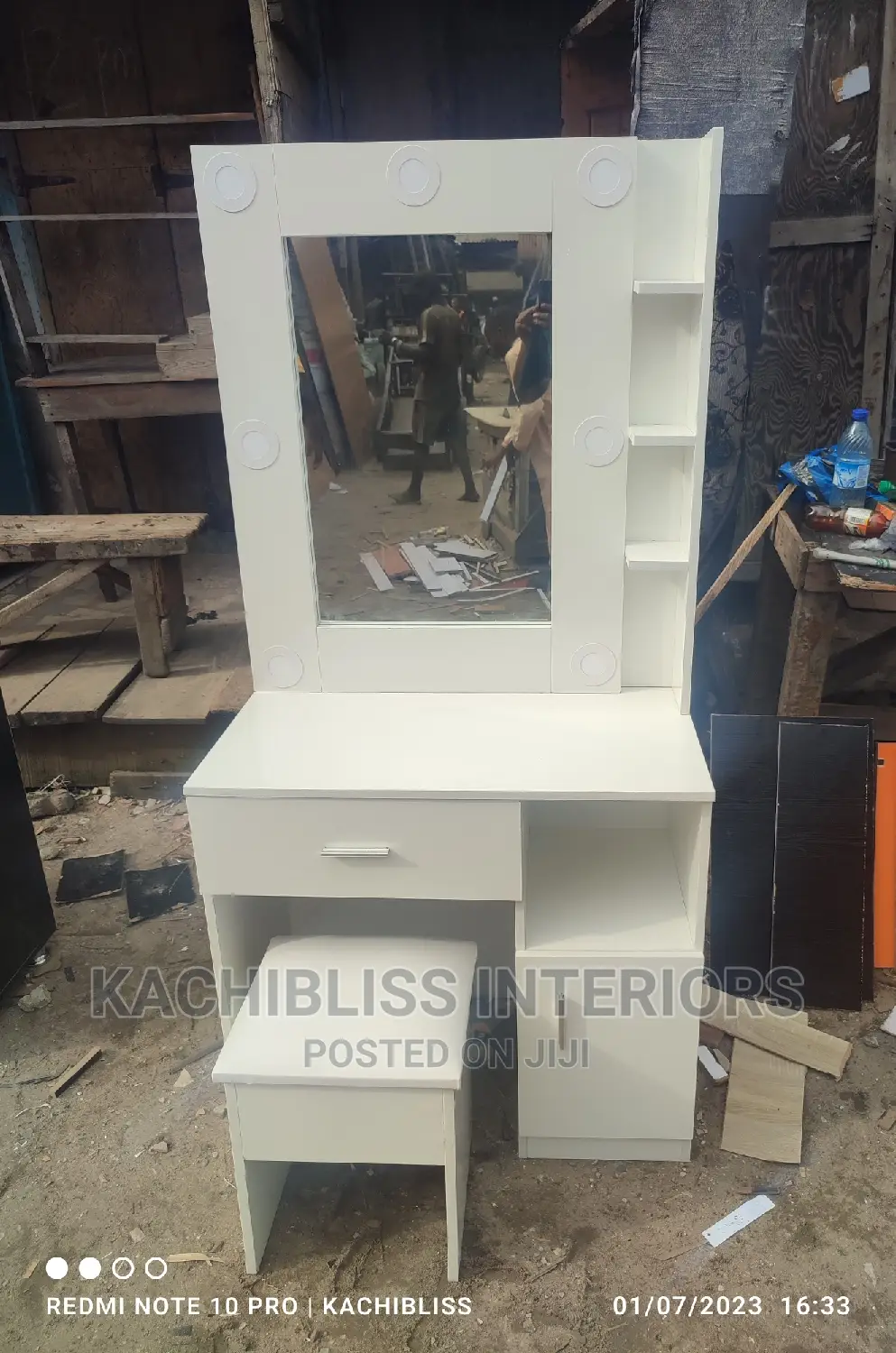 Modern Vanity Dresser