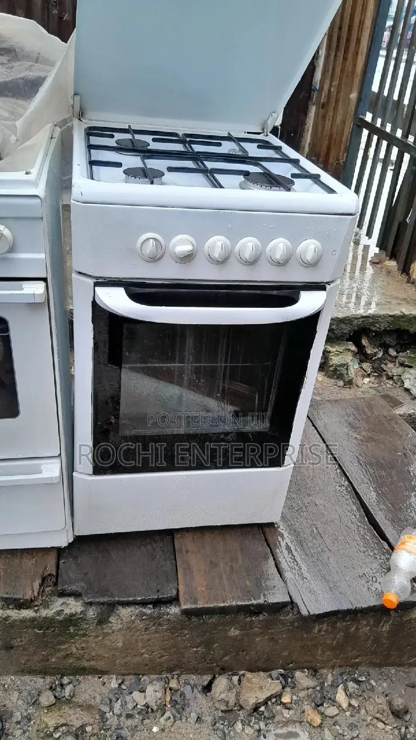Gas Cooker With Oven