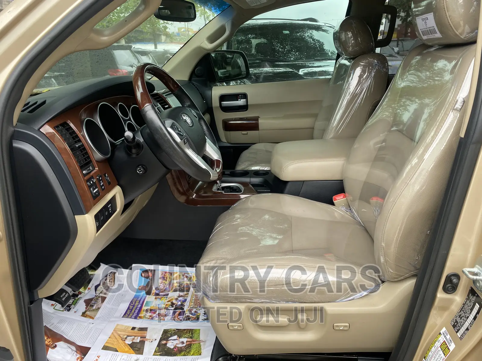 Toyota Sequoia 2015 Gold