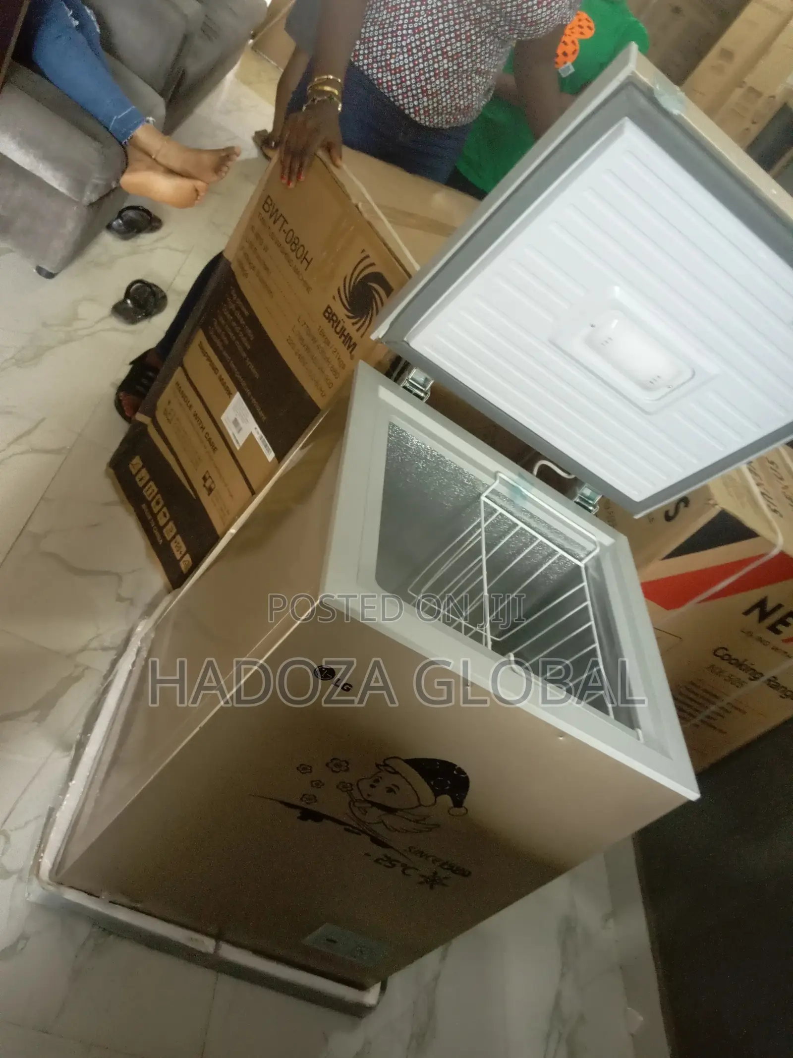 User Friendly LG Chest Freezer-Gc-160 100litres