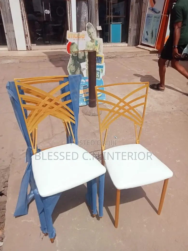Standard Quality Multipurpose Gameleon Event Chair