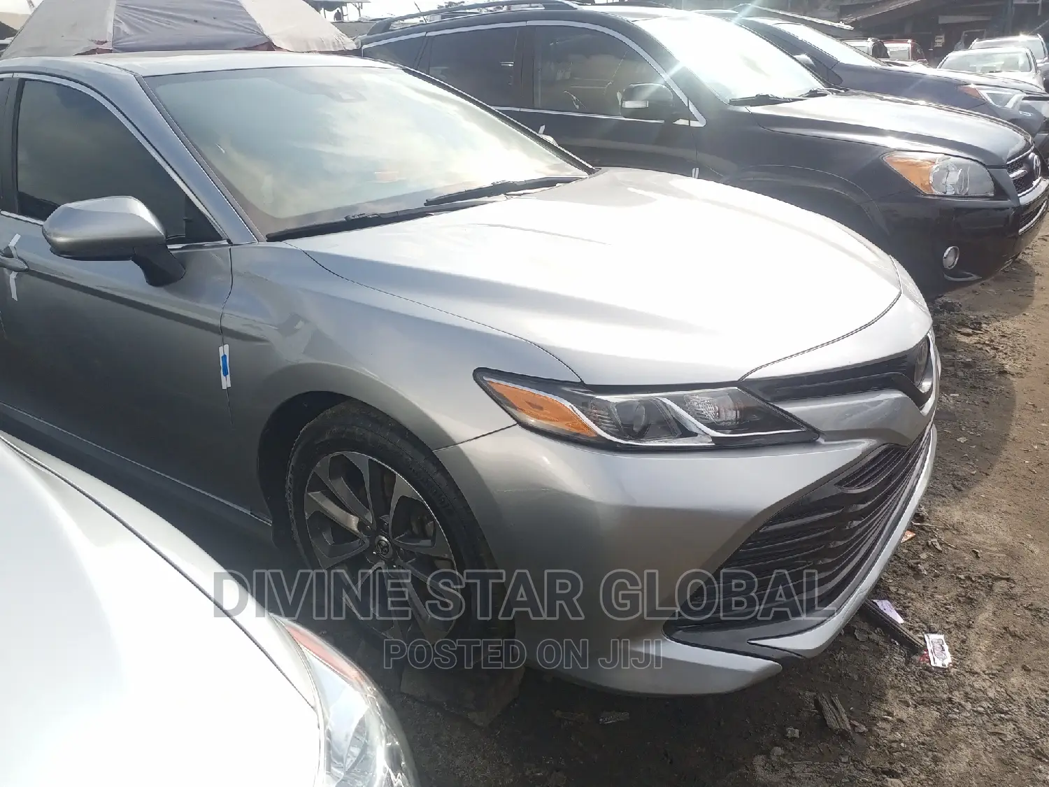 Toyota Camry LE FWD (2.5L 4cyl 8AM) 2018 Blue