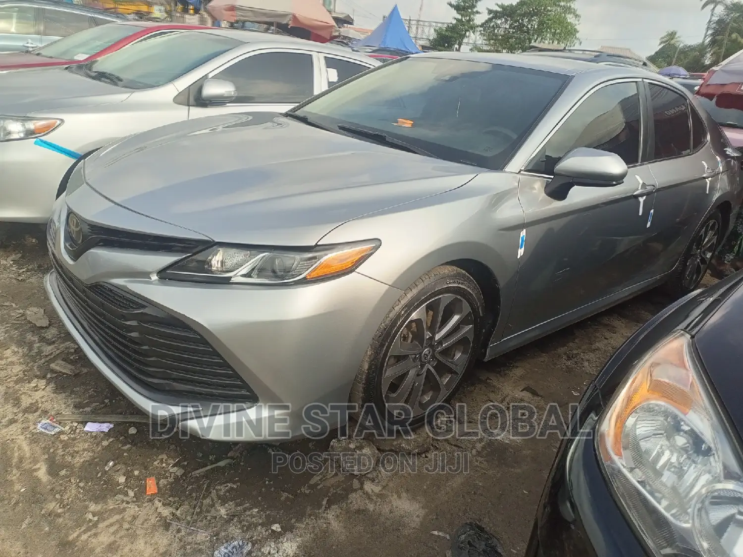 Toyota Camry LE FWD (2.5L 4cyl 8AM) 2018 Blue
