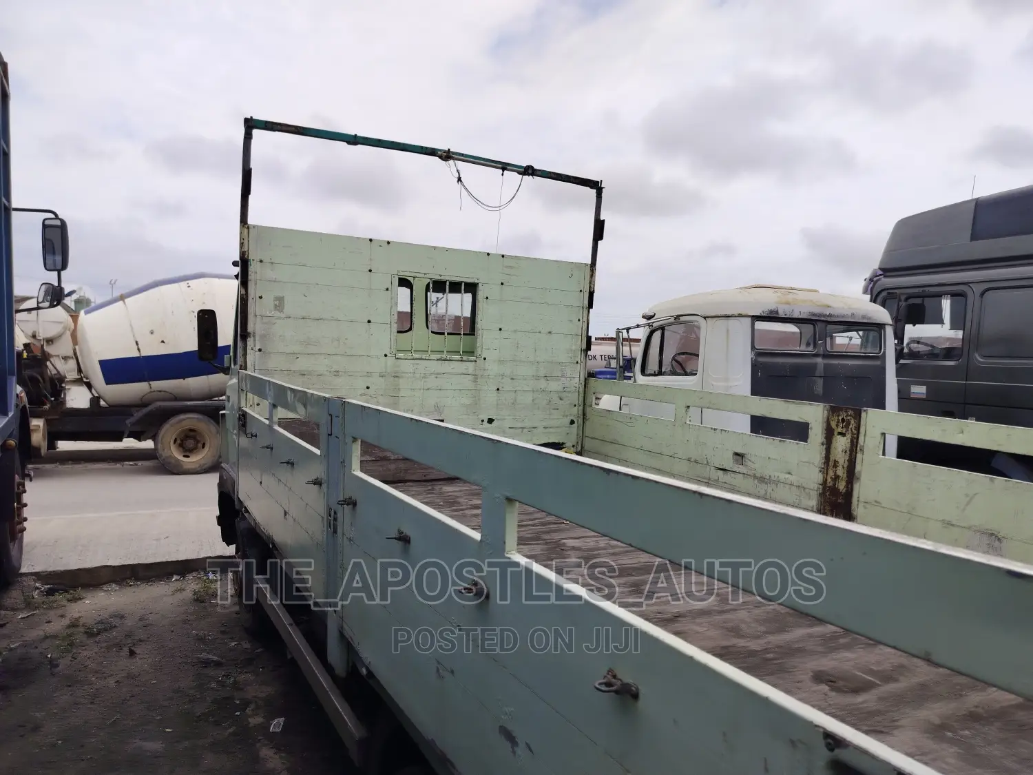 Mercedes Benz Truck Pickup 814